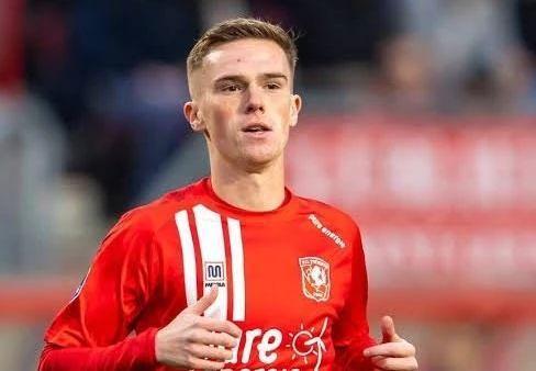 凭借出色的 凭借出色的