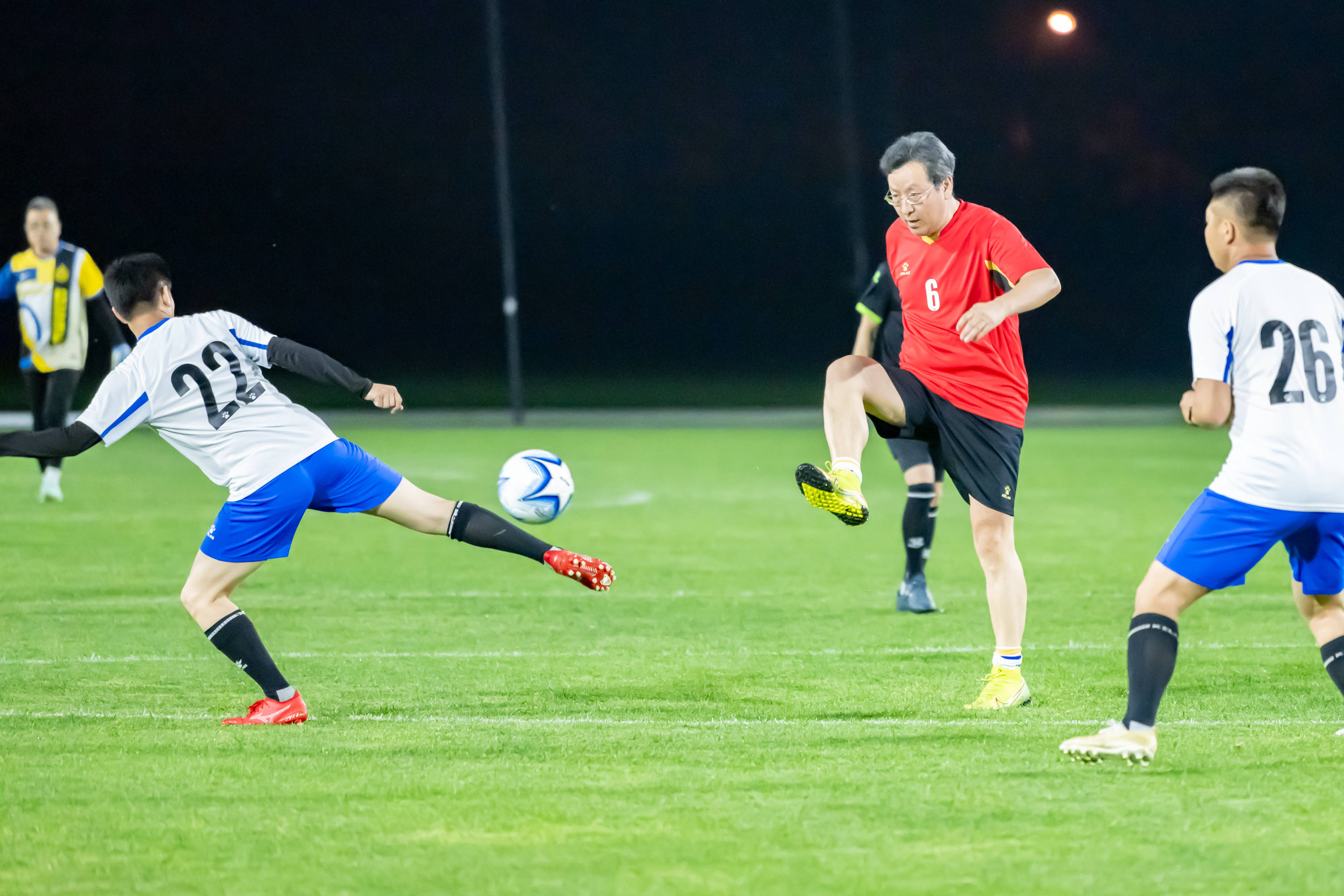 难抵挡对手 难抵挡对手