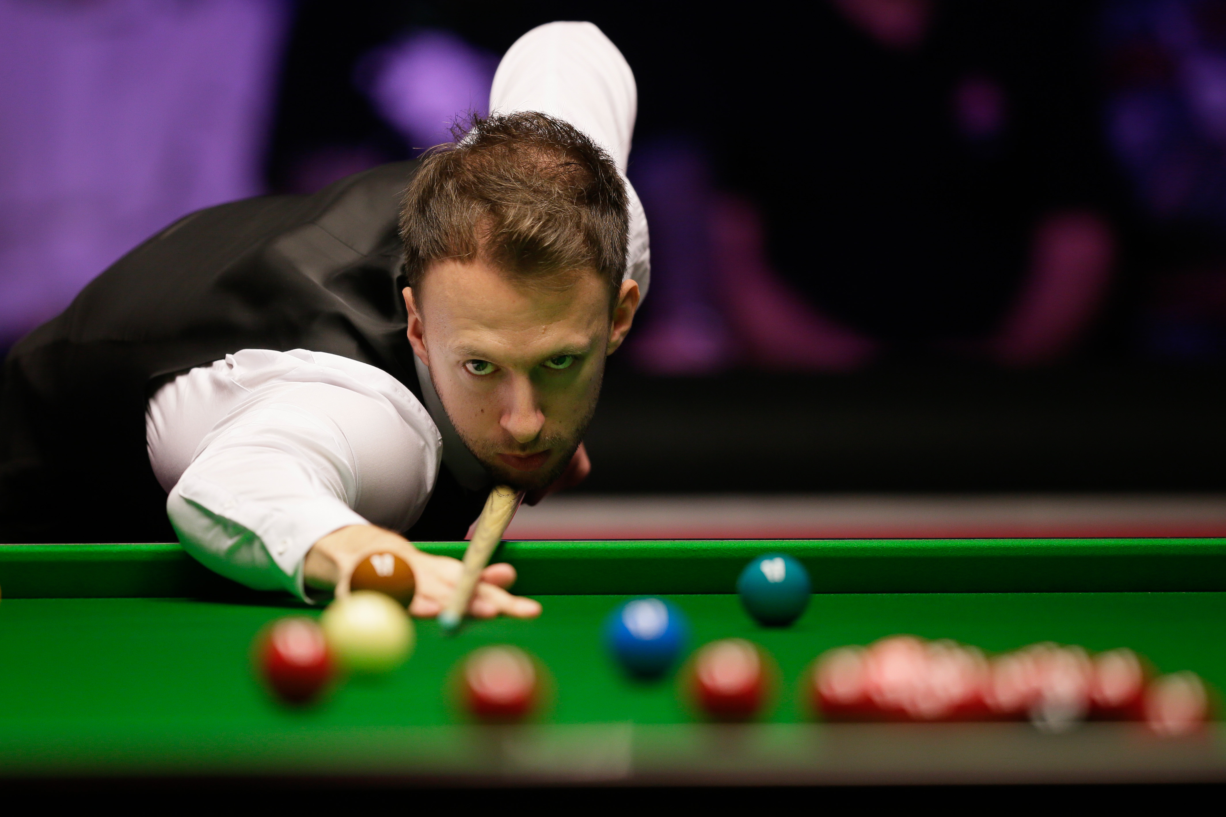 里之间的交 里之间的交