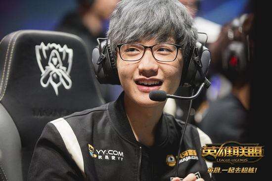 疑让无数球 疑让无数球