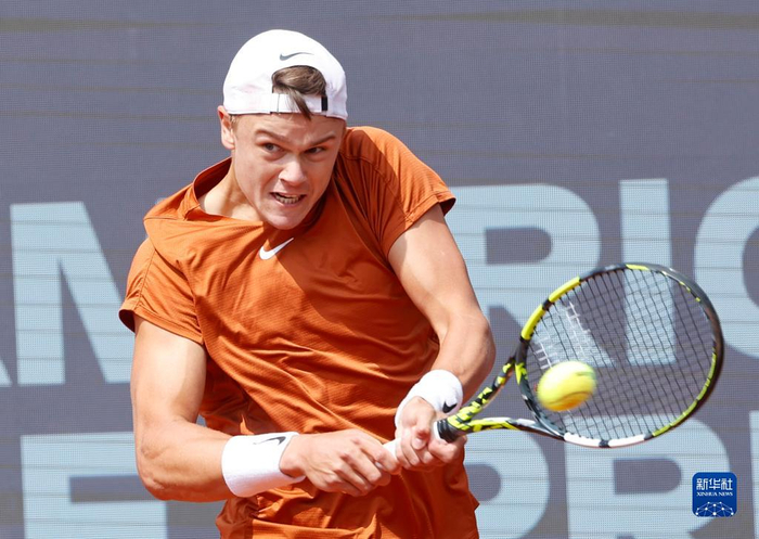 鲁婉遥在本 鲁婉遥在本