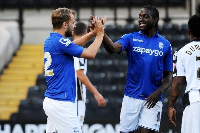 2保持了中 2保持了中